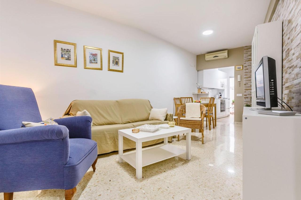 Apartamentos Sta Maria La Blanca Seville Exterior photo